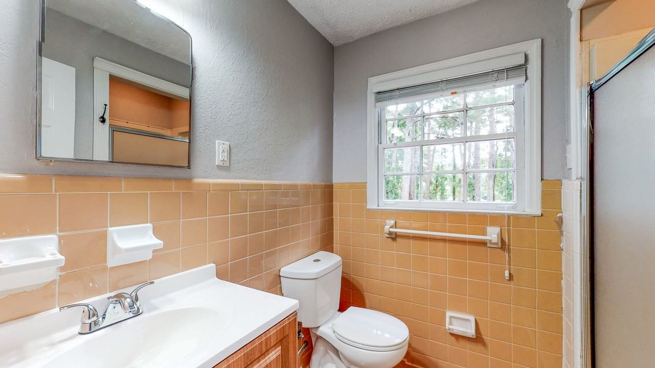 Sherwood Dr - Photo 4 of 10