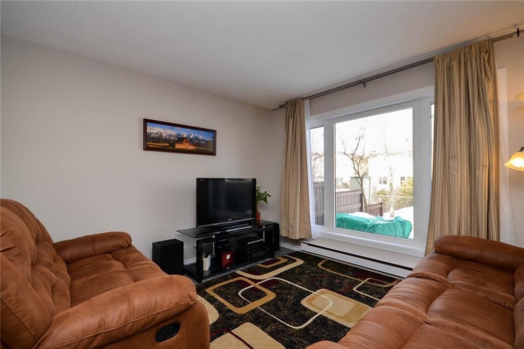 1326 Marigold Crescent - Photo 3 of 28