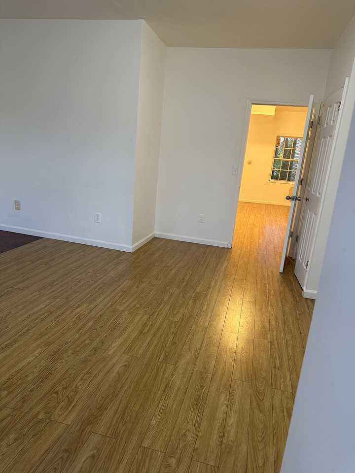 32 Elizabeth Avenue #2 fl - Photo 7 of 18