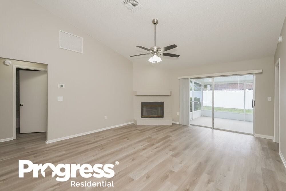 11110 Bloomington Dr - Photo 3 of 16