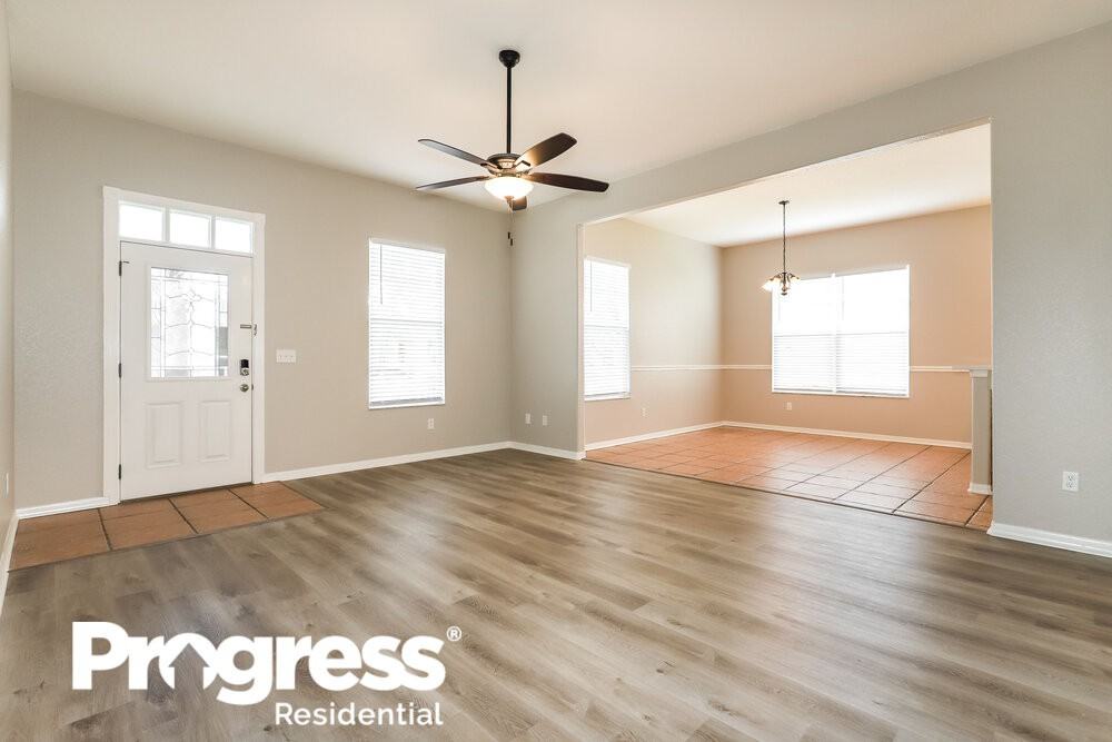 6413 Ashville Dr - Photo 3 of 16