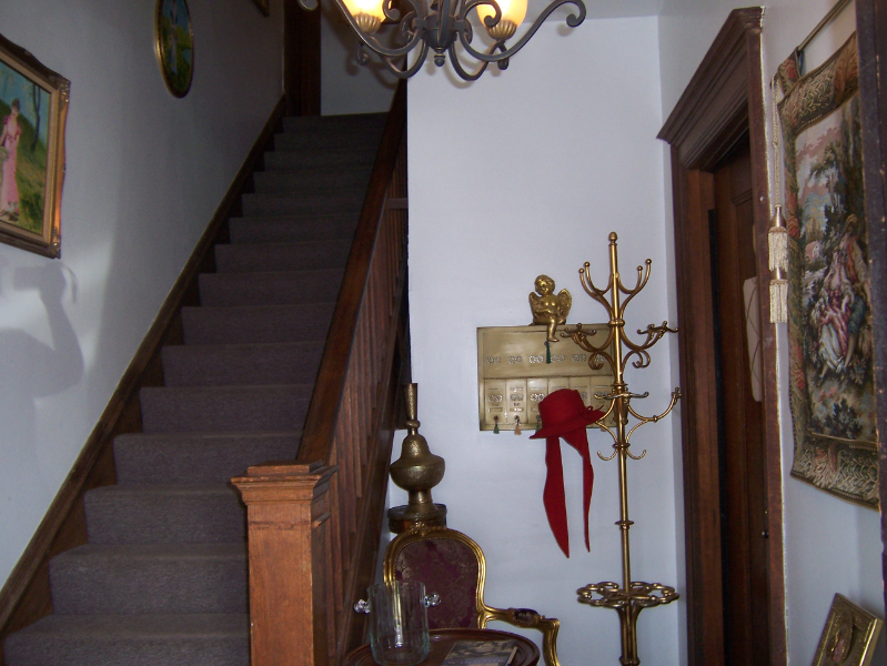 1330 Virginia St E #7 - Photo 2 of 19