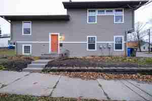 featured image of 350 Stevens St W #350