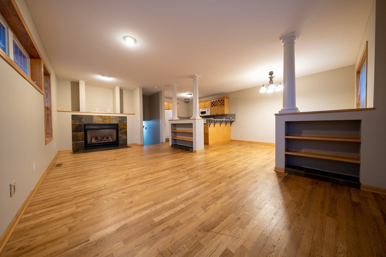 350 Stevens St W #350 - Photo 2 of 19