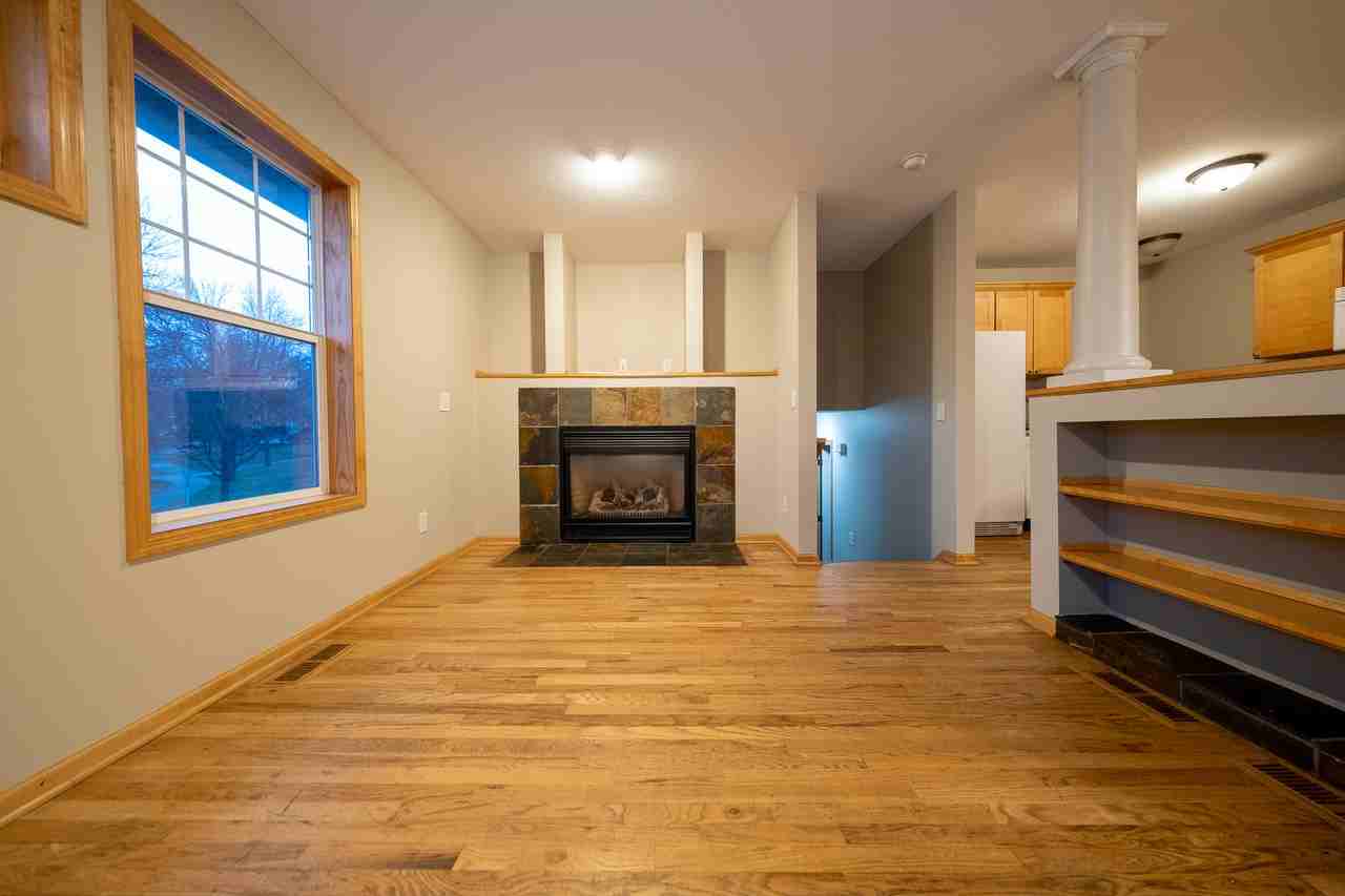 350 Stevens St W #350 - Photo 3 of 19