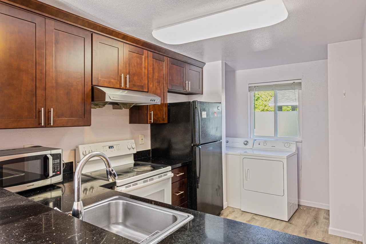 708 126th Ave Ne #1 - Photo 2 of 17