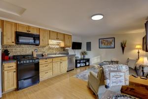 featured image of 595 Wyoming Avenue #A