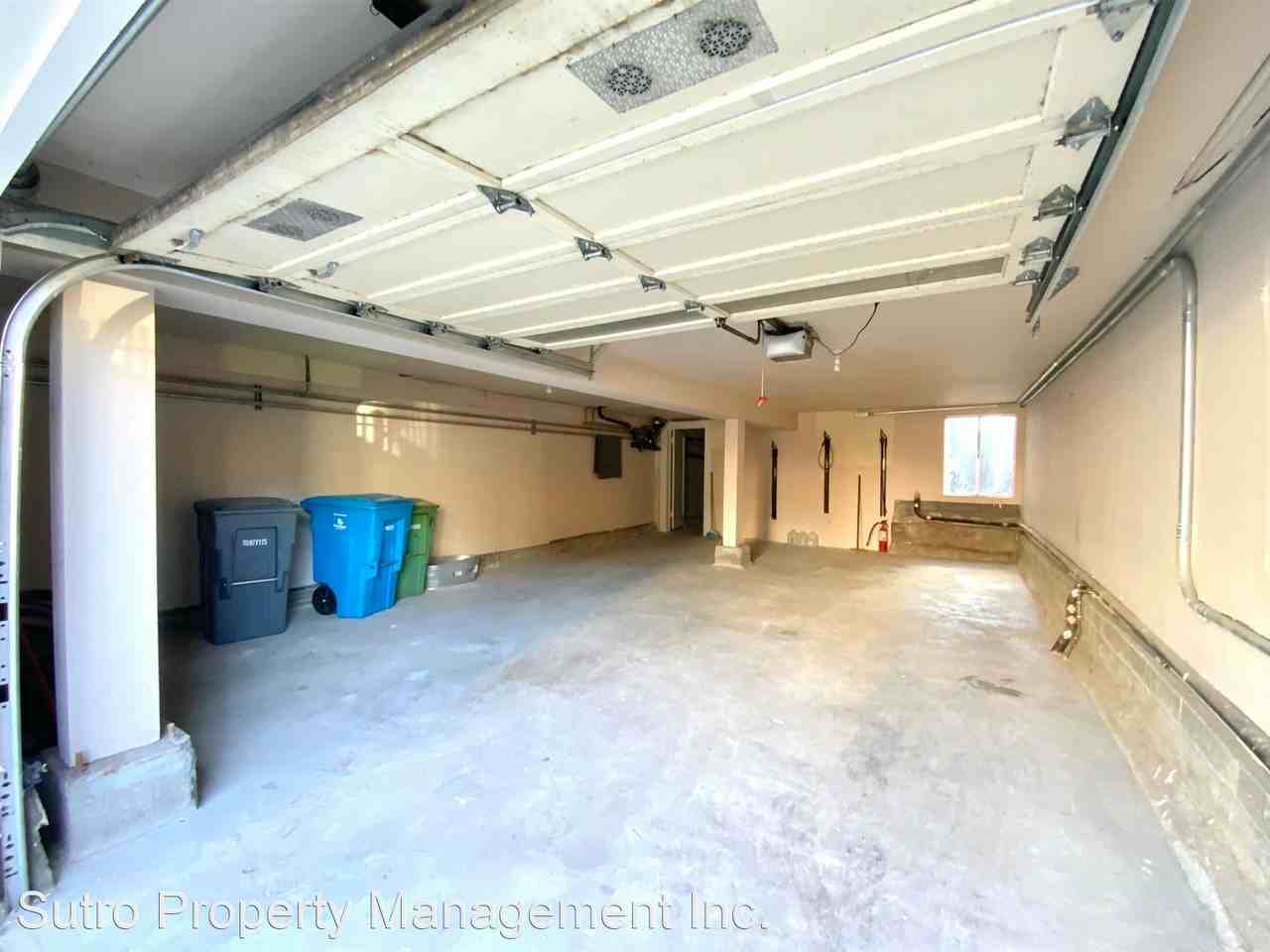 923 Capp St. - Photo 2 of 3