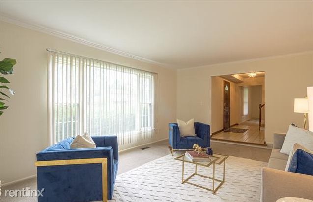 7434 Glengrove Dr - Photo 2 of 10