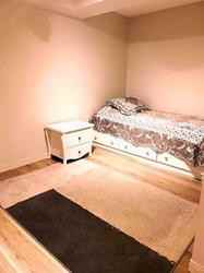 32 Binscarth Crescent - Photo 3 of 10