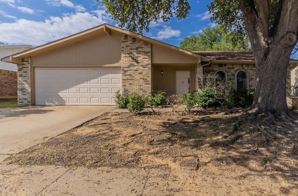 705 Spring Forest Dr, Bedford, TX 76021 3 Bedroom Apartment for Rent