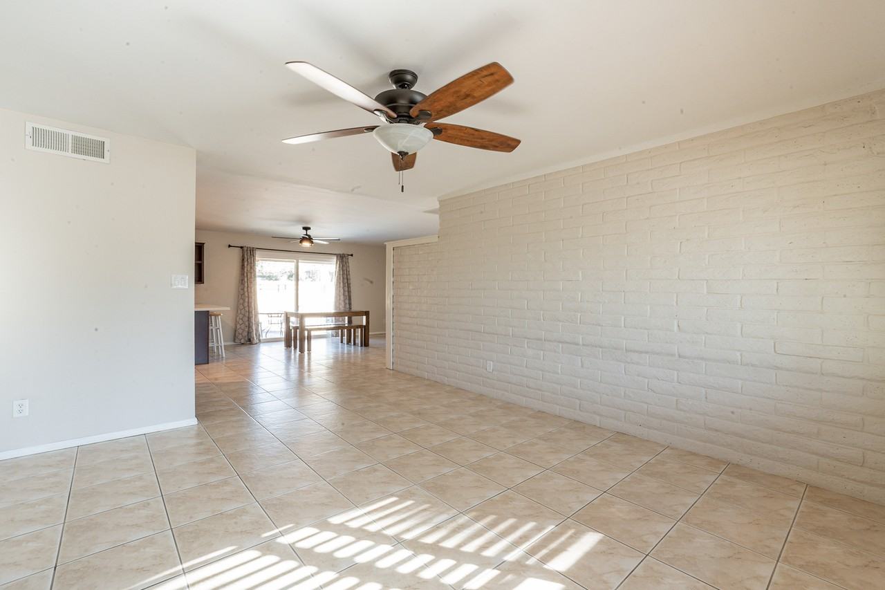 2643 South Butte Avenue - Photo 2 of 30