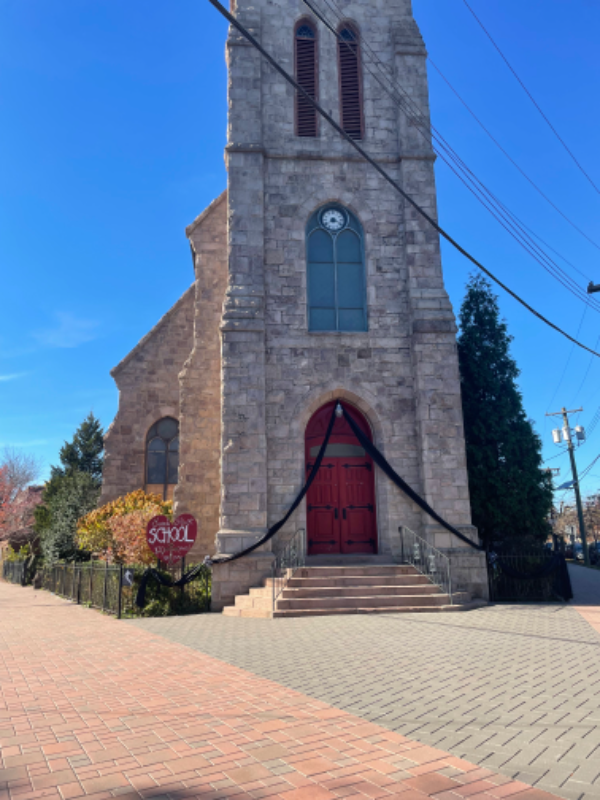 562 Ferry Ave - Photo 4 of 7