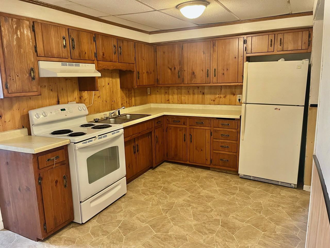 2291 1/2 Day St Uppr - Photo 2 of 16