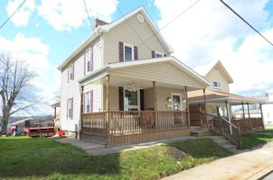 featured image of 110 5th Ave #1