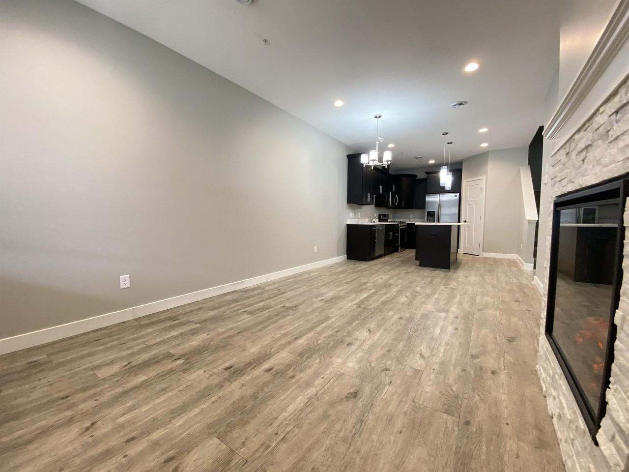 686 Stone Haven Dr Ne #1 - Photo 3 of 20