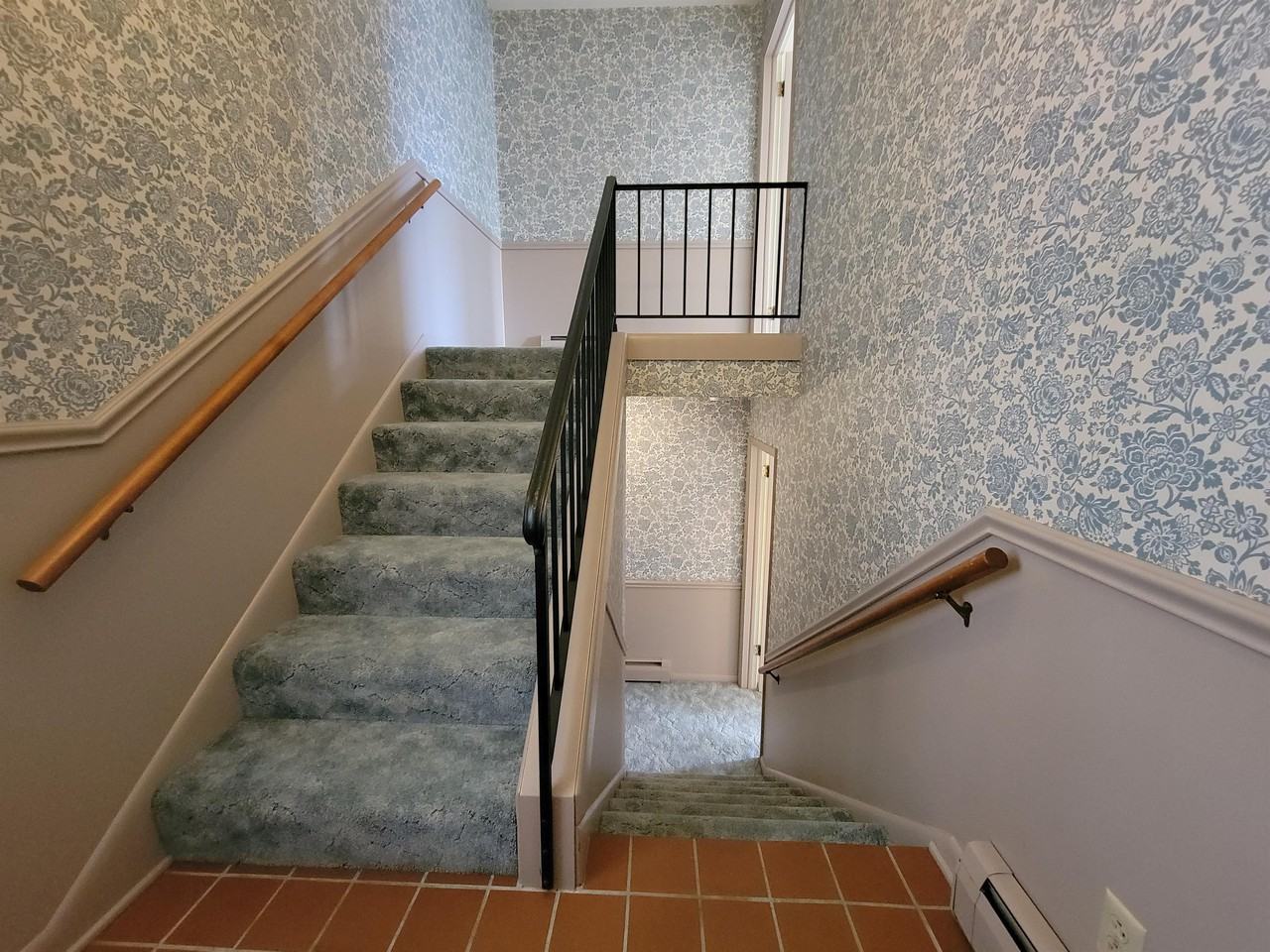 804 4th St Sw #3 - Photo 4 of 18