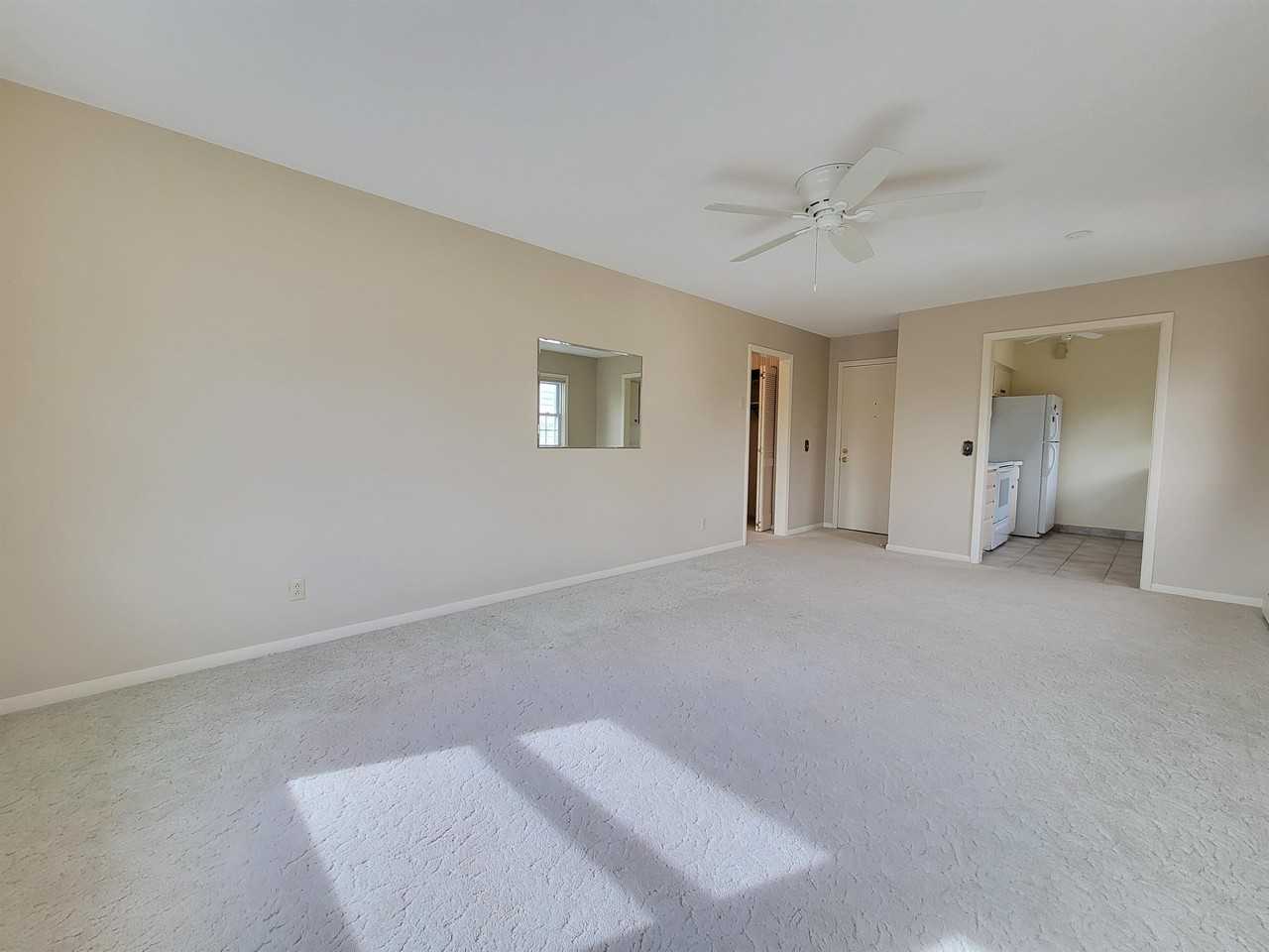 804 4th St Sw #3 - Photo 5 of 18
