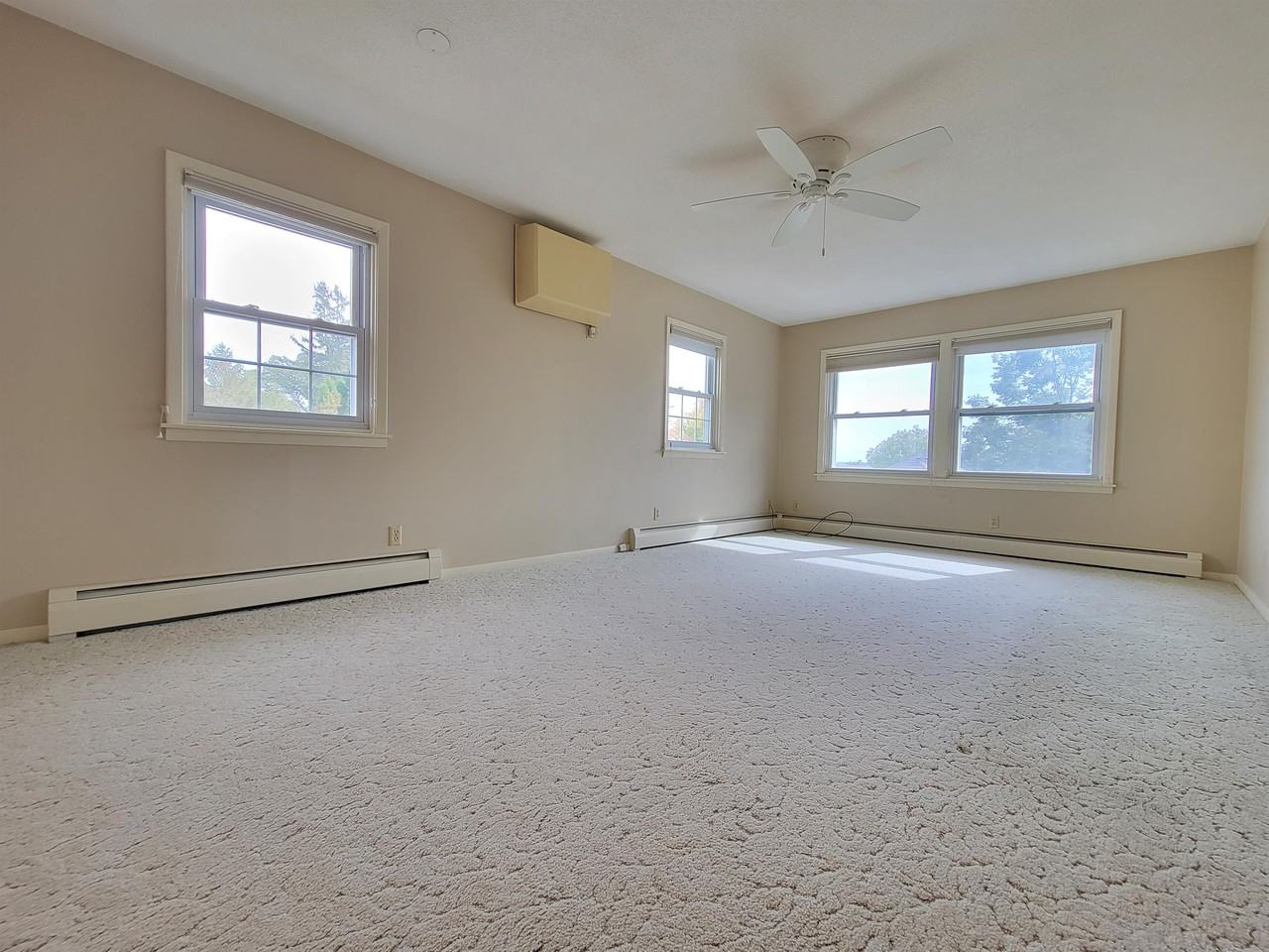 804 4th St Sw #3 - Photo 6 of 18
