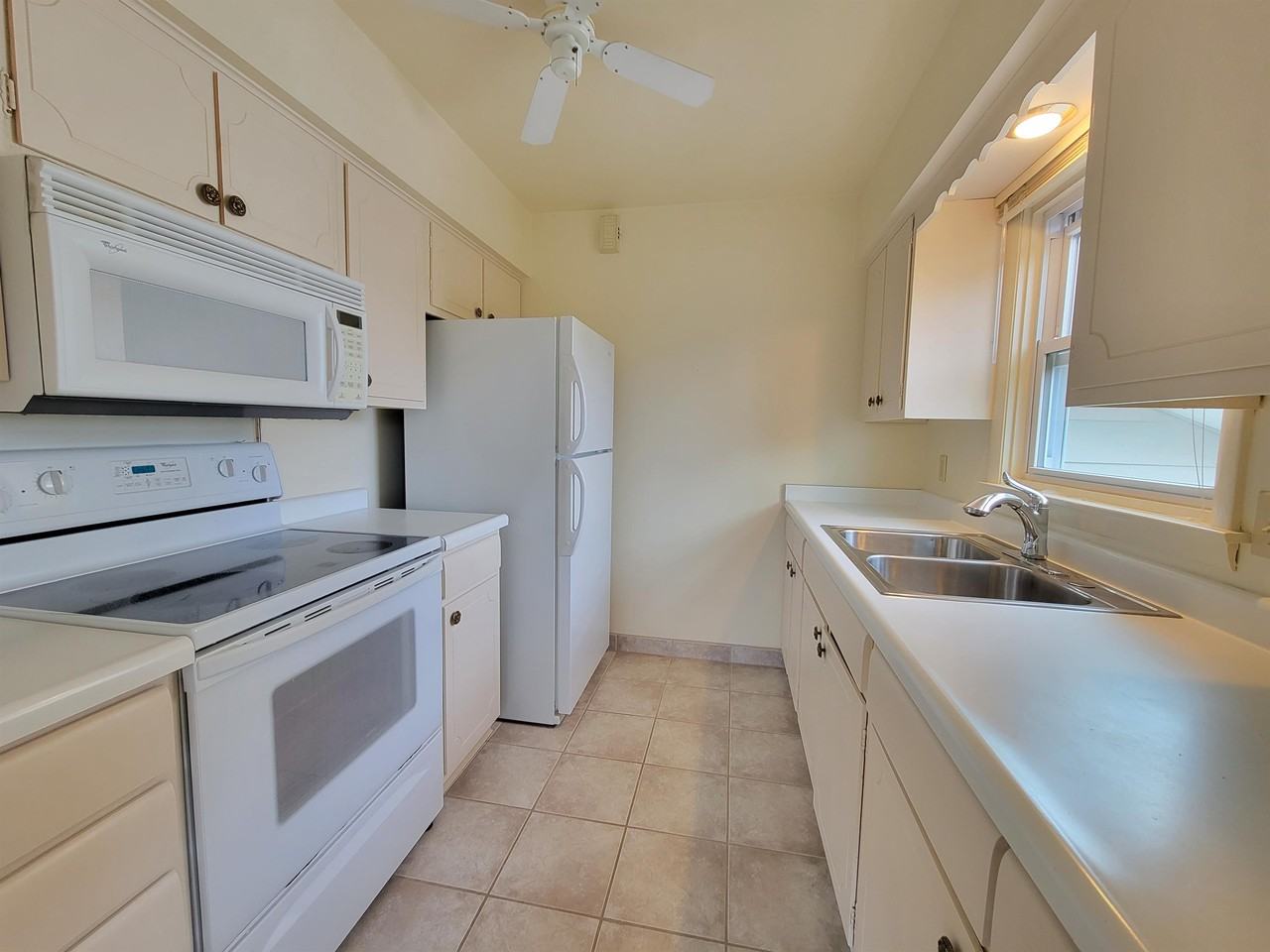 804 4th St Sw #3 - Photo 7 of 18