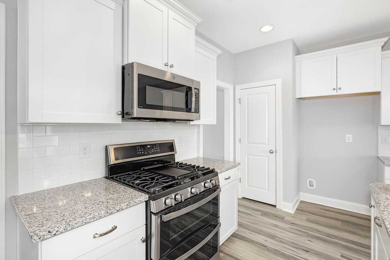 188 Silver Hill St #1 - Photo 3 of 21