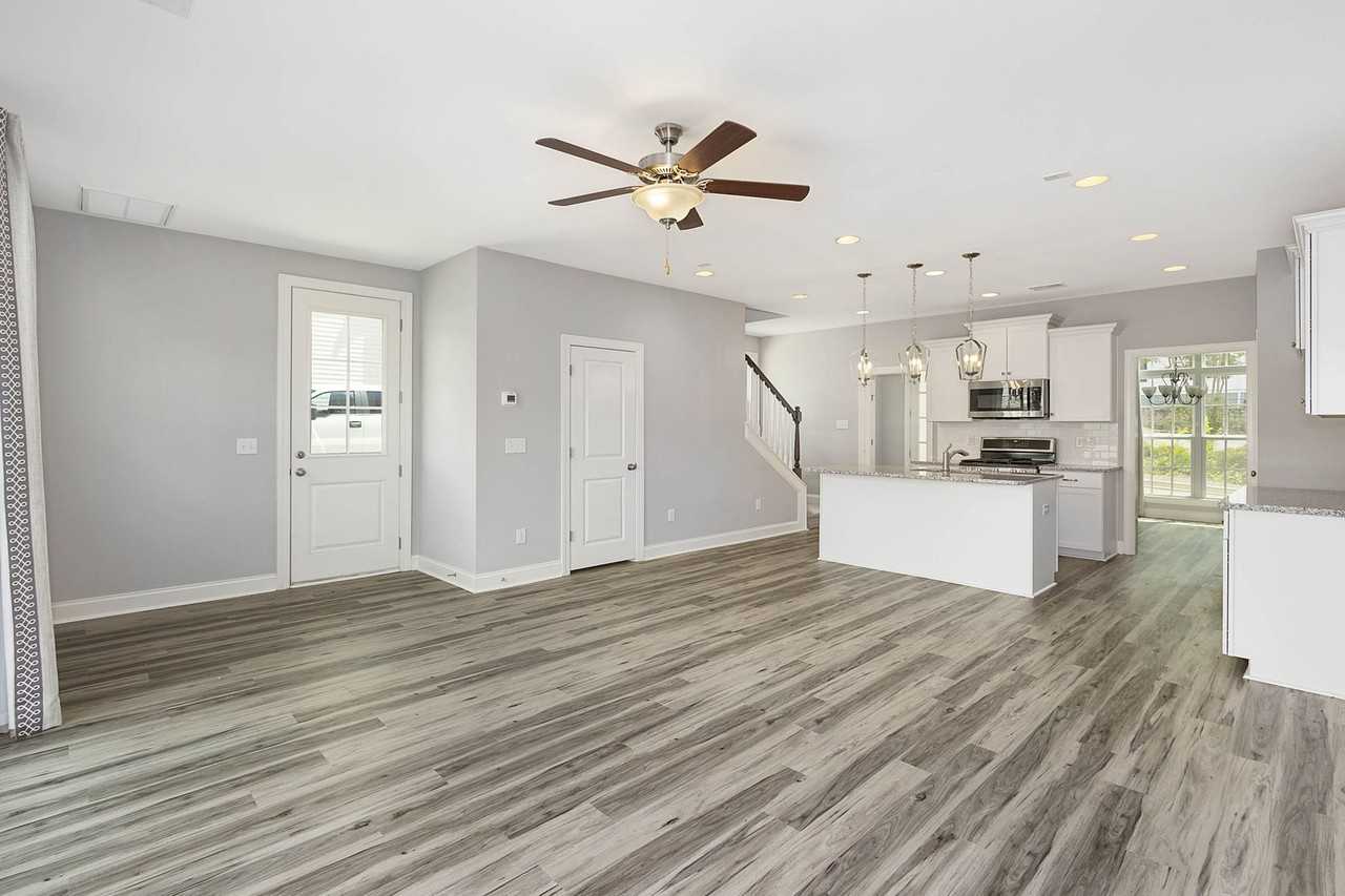 188 Silver Hill St #1 - Photo 5 of 21