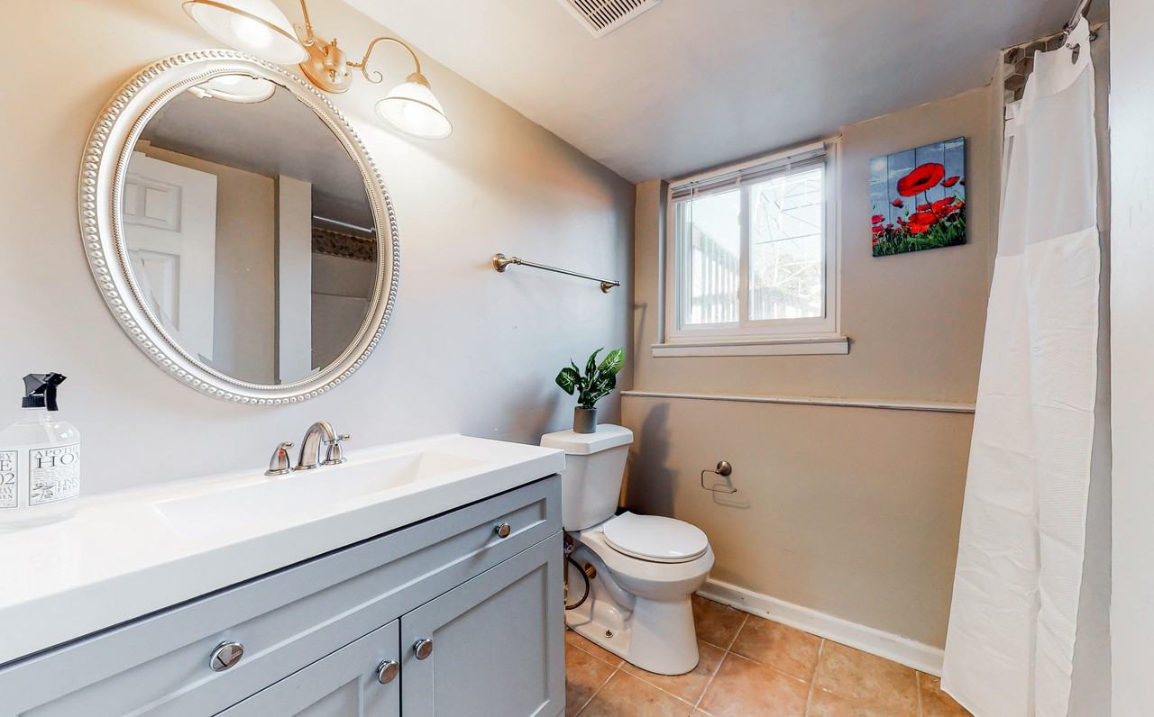 Stephanie Dr Sw - Photo 4 of 9