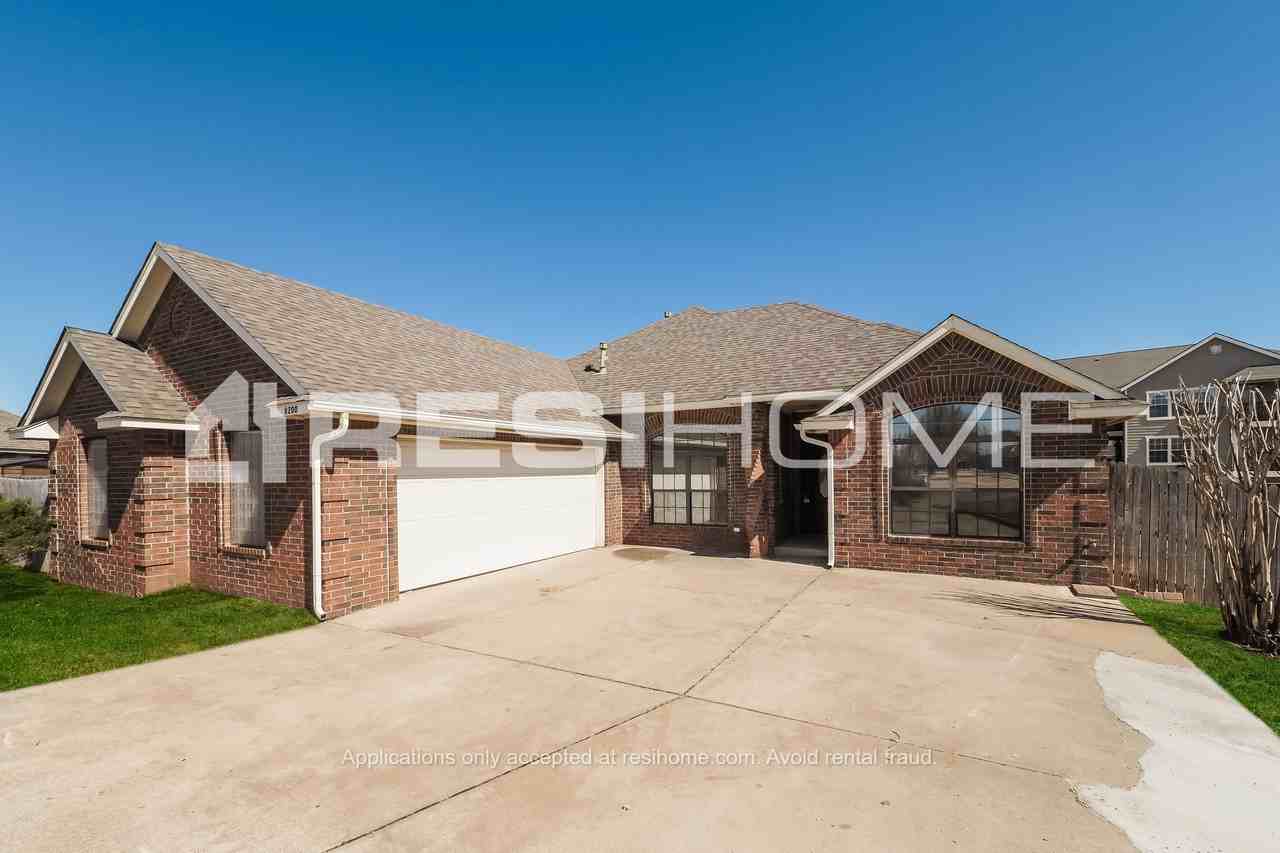 8200 Nw 98th St - Photo 3 of 23