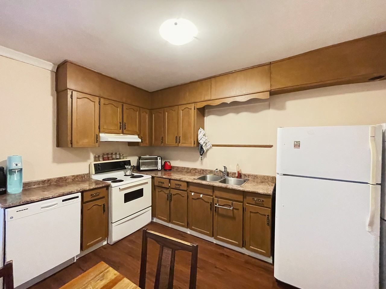 878 Bloor Street West #3 - Photo 3 of 17