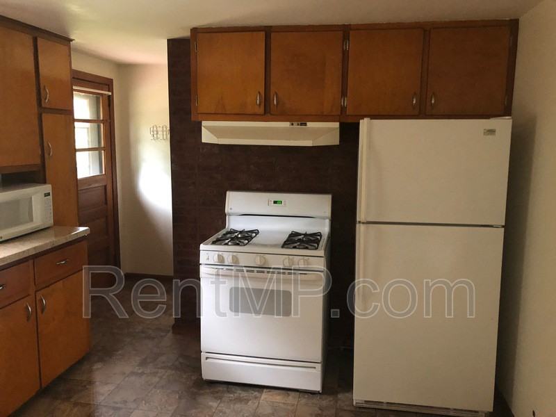 4308 E River Rd - Photo 6 of 10