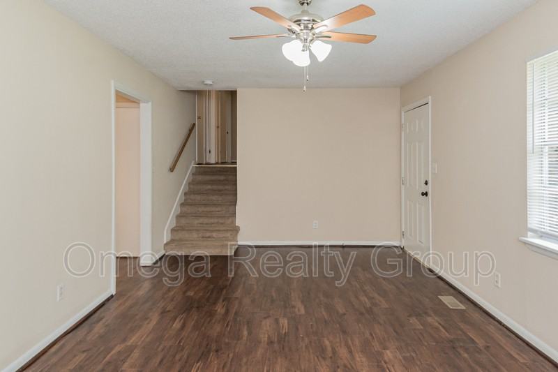5209 Goldmar Dr - Photo 6 of 40