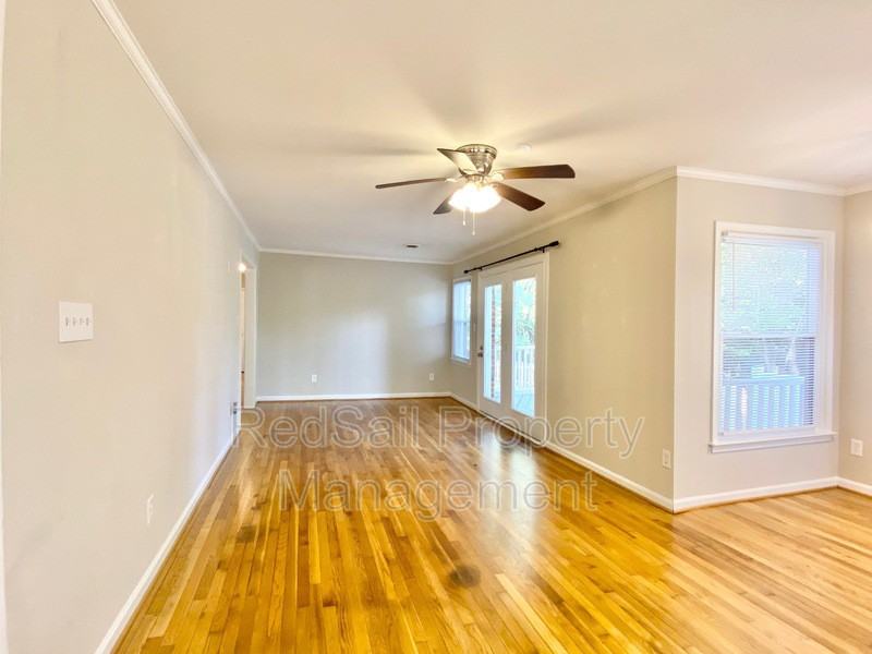 116 Glade Rd - Photo 6 of 17