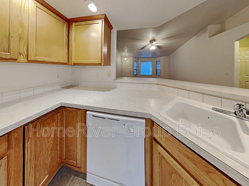 1904 W Havenwood Ave - Photo 4 of 26