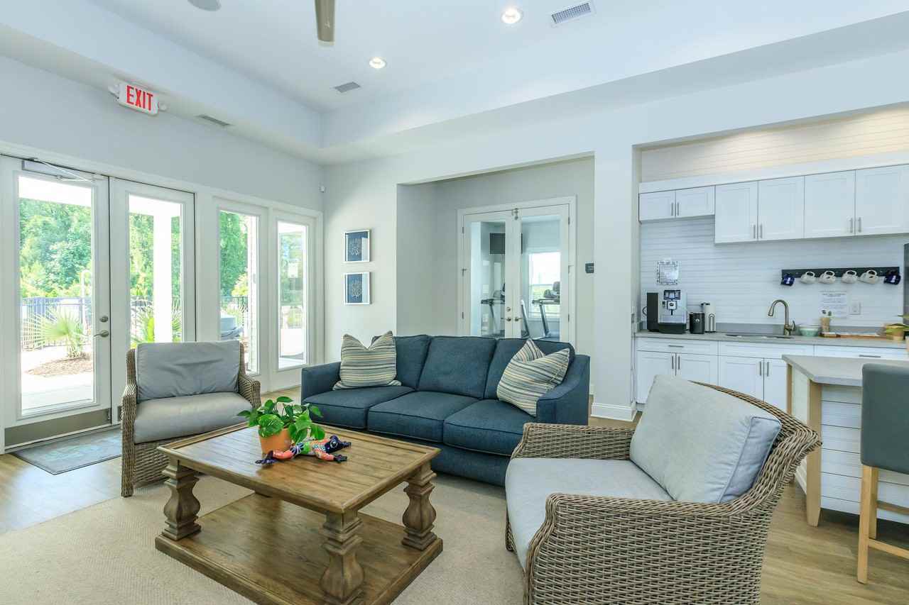 Arbor Trace - Photo 7 of 50