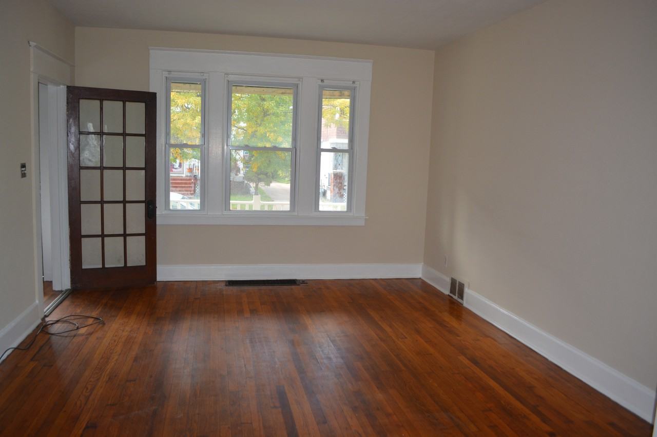 1621 Dudley Avenue - Photo 2 of 13