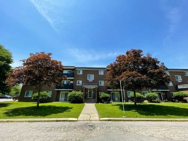 95539565 Tecumseh Road EastMaple Glenn Apartments 9565 95539565 Tecumseh Road East, Windsor