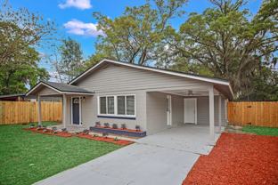 237 Bowlan St N #1 - Photo 1 of 1