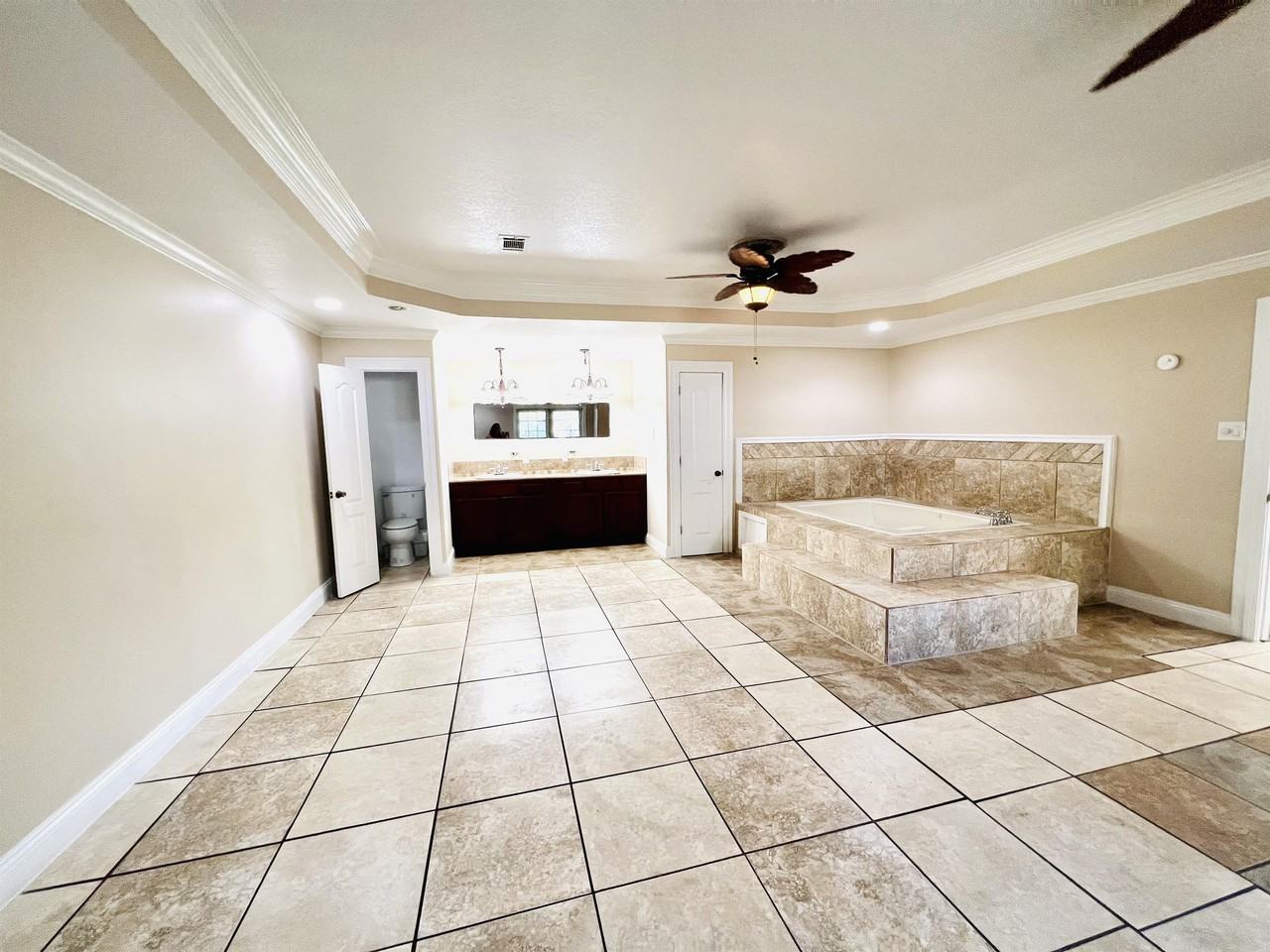 2329 Greenway Dr #1 - Photo 3 of 16