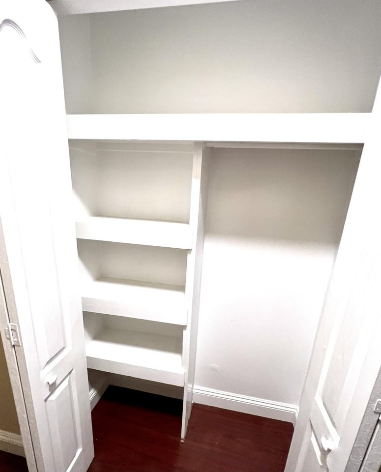 2329 Greenway Dr #1 - Photo 7 of 16