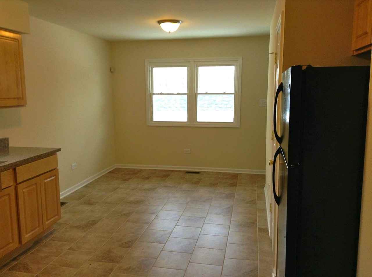 18045 Edwards Ave - Photo 3 of 13