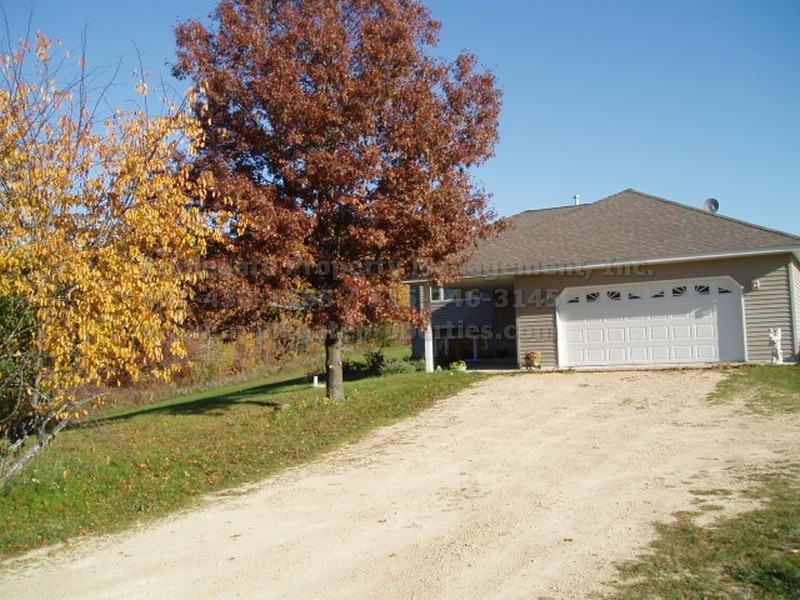 808 210th Ave - Photo 2 of 26