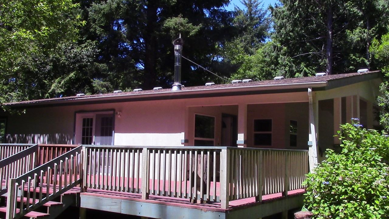 741 Indian Trail Ave - Photo 2 of 12