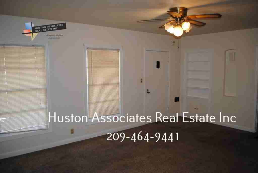 1802 W Harding Way - Photo 2 of 15