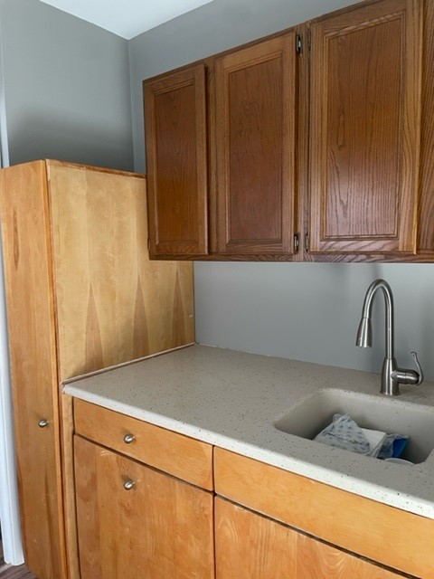 233 W Locust St #2 - Photo 3 of 9