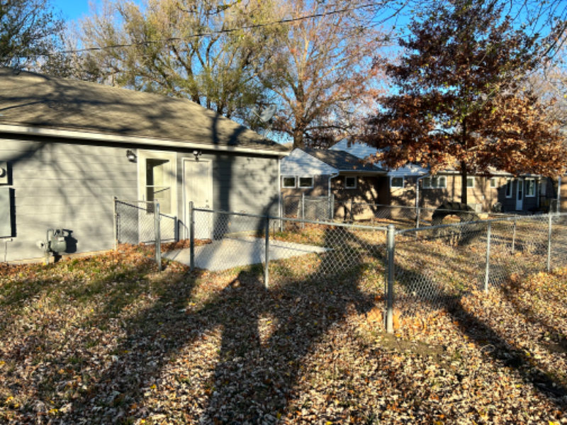 2504 Sw Seabrook Ave - Photo 2 of 11