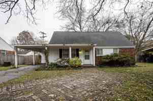 featured image of 3216 Haraway Street #1