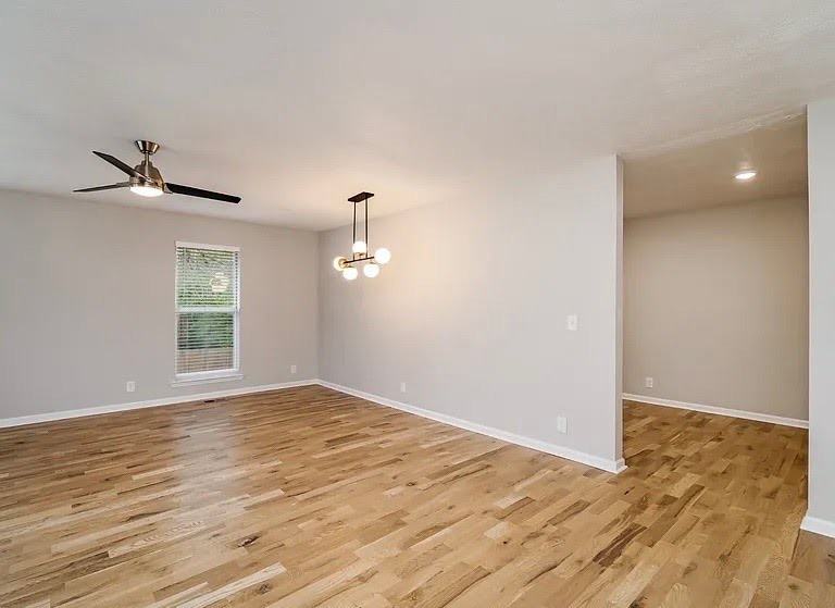 929 Taylor Merritt Ct - Photo 2 of 12