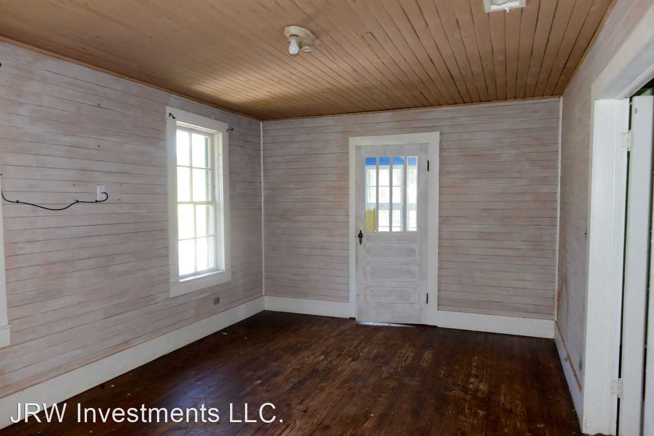 518 Highway 90 W - Photo 3 of 6