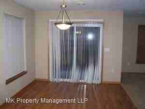 514 Highland Ridge Dr - Photo 3 of 9