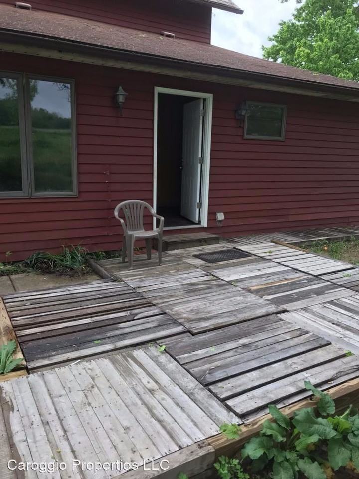 6193 Licking Valley Rd - Photo 2 of 10